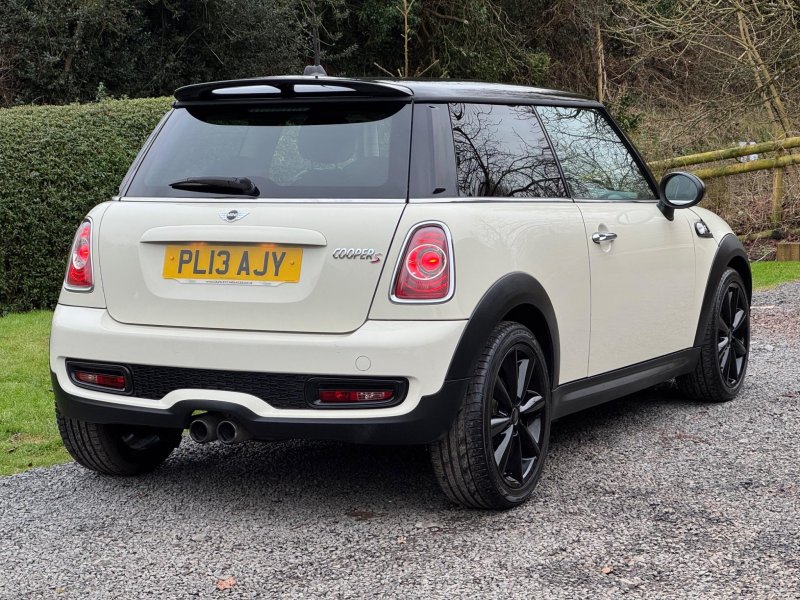 MINI HATCH 1.6 Cooper S Euro 5 (s/s) 3dr 2013