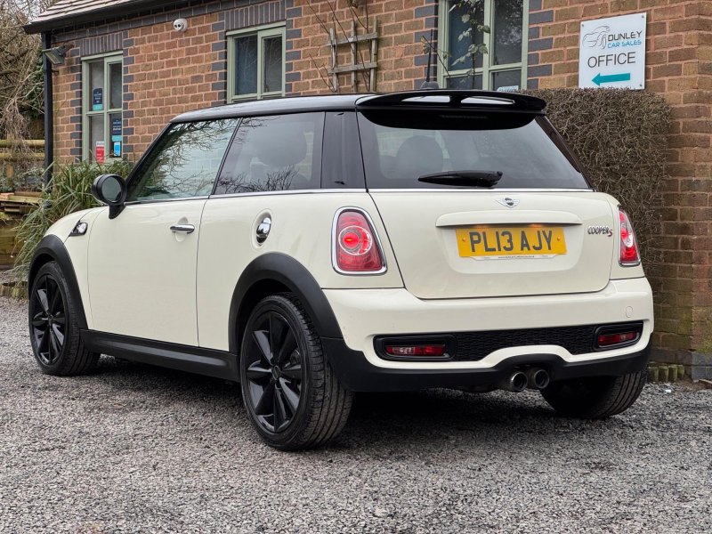 MINI HATCH 1.6 Cooper S Euro 5 (s/s) 3dr 2013