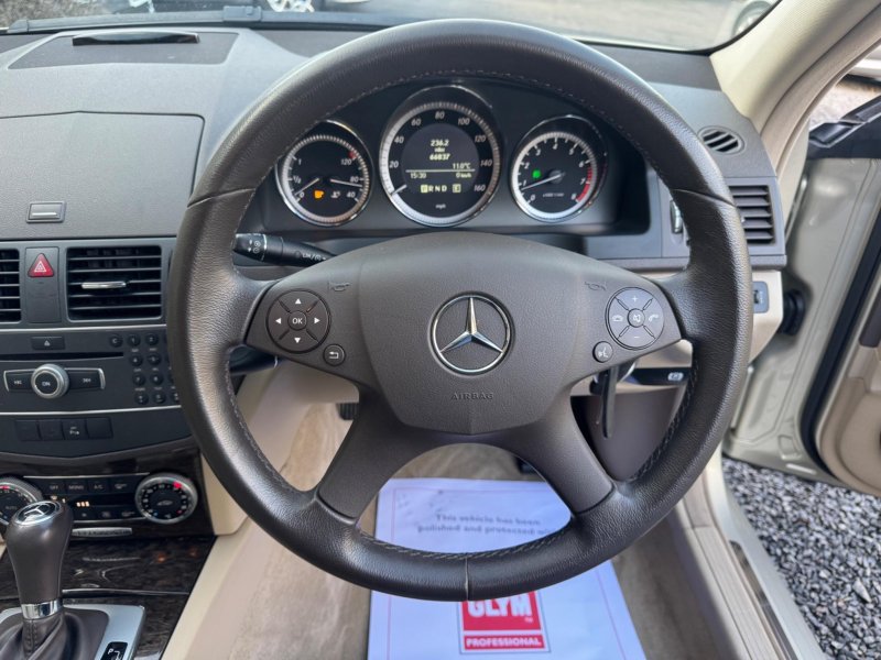 MERCEDES-BENZ C CLASS 1.8 C180 BlueEfficiency Elegance Auto Euro 5 4dr 2011