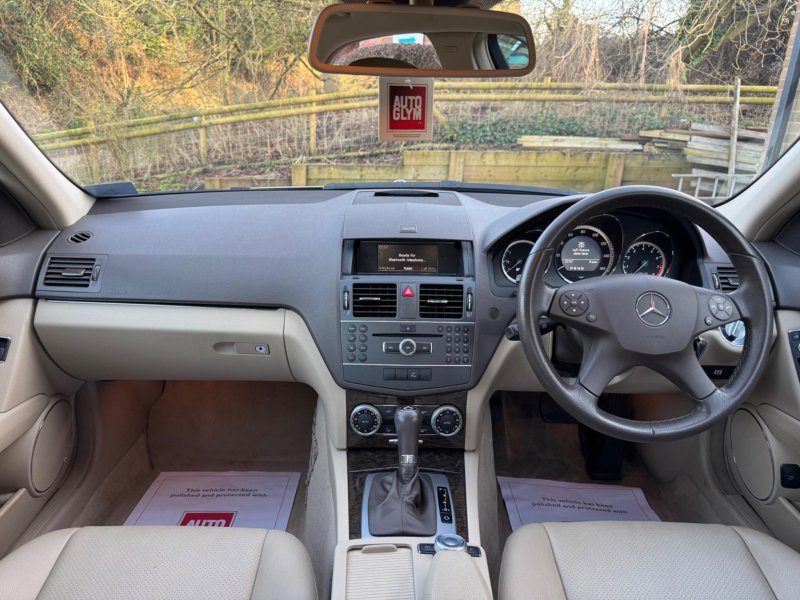 MERCEDES-BENZ C CLASS 1.8 C180 BlueEfficiency Elegance Auto Euro 5 4dr 2011