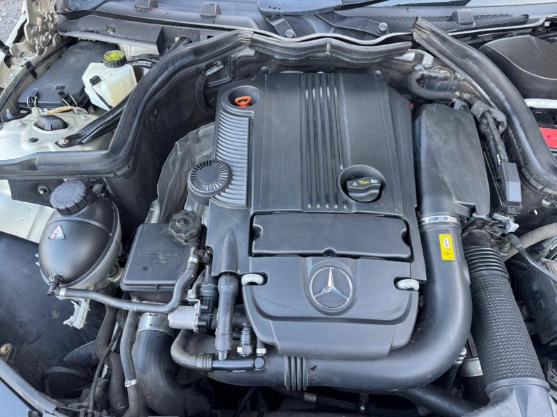 MERCEDES-BENZ C CLASS 1.8 C180 BlueEfficiency Elegance Auto Euro 5 4dr 2011