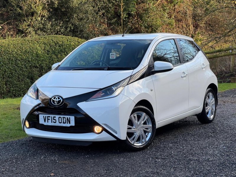 TOYOTA AYGO 1.0 VVT-i x-pression x-wave Euro 5 5dr Euro 5 2015