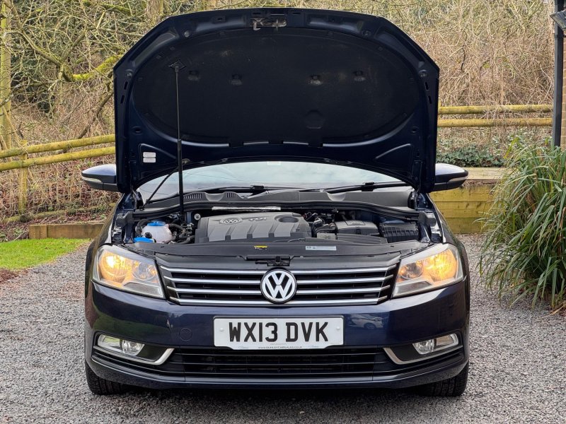 VOLKSWAGEN PASSAT 1.6 TDI BlueMotion Tech S Euro 5 (s/s) 5dr 2013