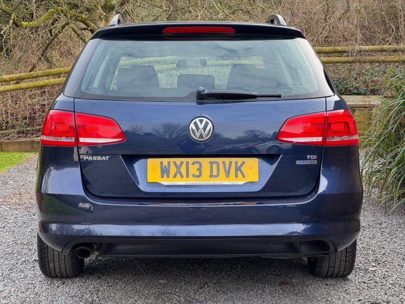 VOLKSWAGEN PASSAT 1.6 TDI BlueMotion Tech S Euro 5 (s/s) 5dr 2013