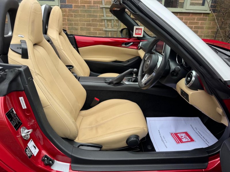 MAZDA MX-5 2.0 SKYACTIV-G Sport Nav Euro 6 2dr 2015