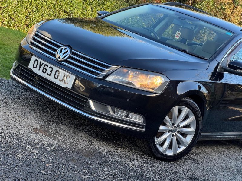 VOLKSWAGEN PASSAT 2.0 TDI BlueMotion Tech Highline Euro 5 (s/s) 5dr 2013