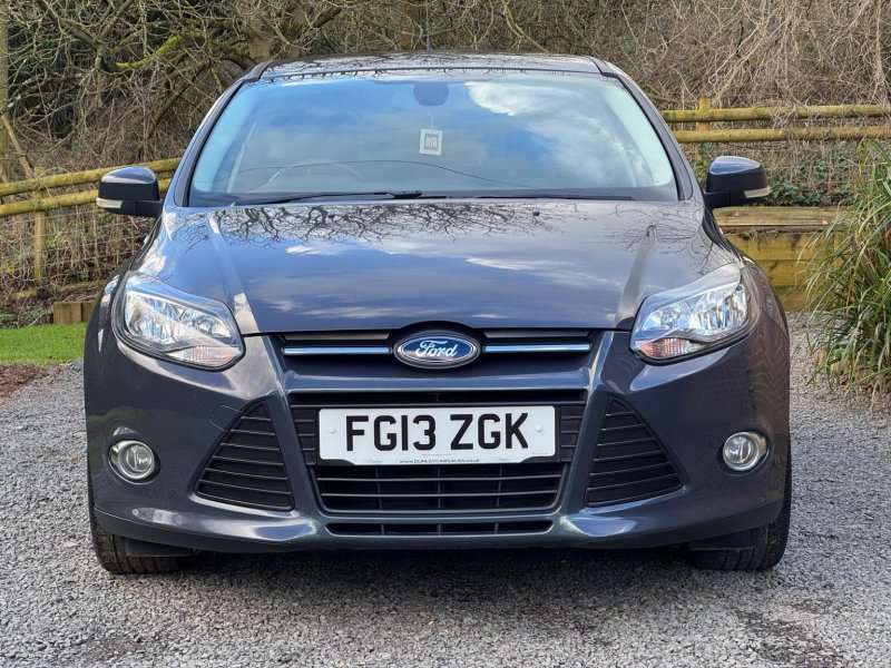 FORD FOCUS 1.0T EcoBoost Zetec Euro 5 (s/s) 5dr 2013