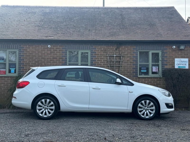 VAUXHALL ASTRA 1.6 CDTi ecoFLEX Design Sports Tourer Euro 6 (s/s) 5dr 2015