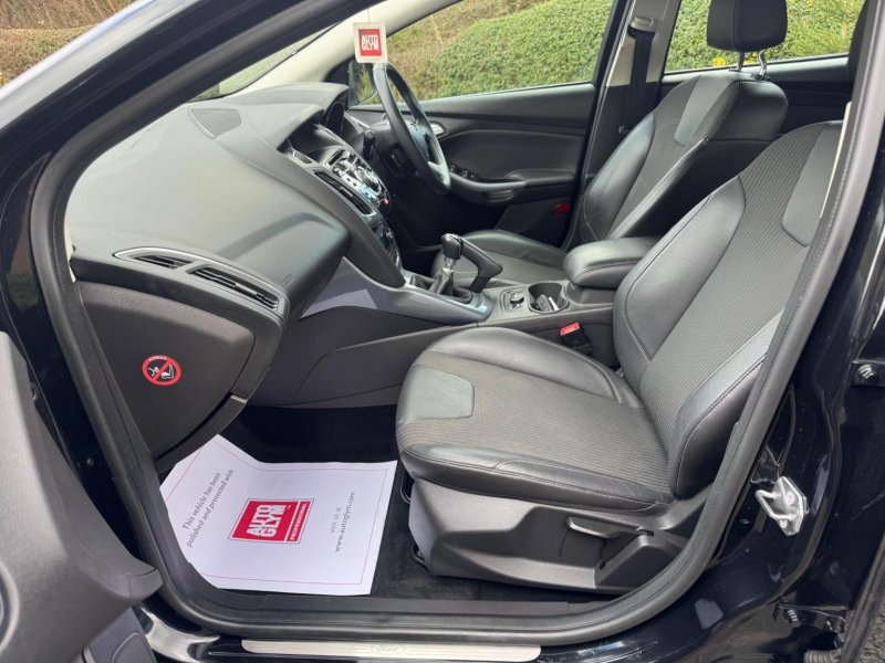 FORD FOCUS 1.0T EcoBoost Titanium X Euro 5 (s/s) 5dr 2014