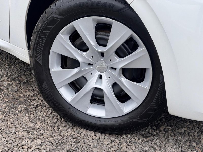 PEUGEOT 208 1.6 BlueHDi Access (a/c) Euro 6 5dr 2015
