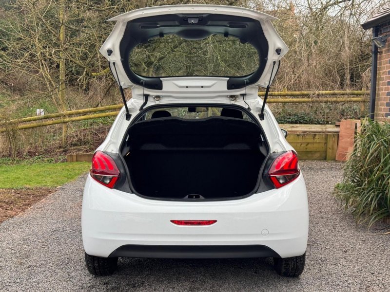 PEUGEOT 208 1.6 BlueHDi Access (a/c) Euro 6 5dr 2015