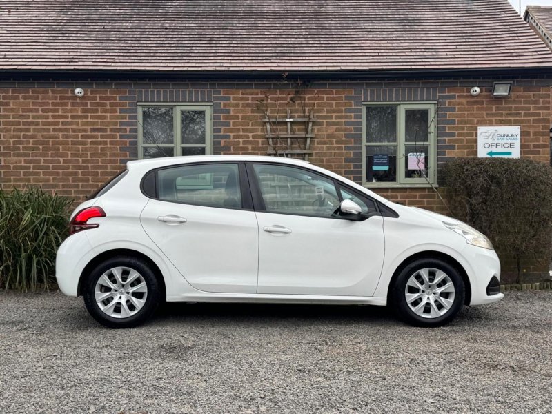 PEUGEOT 208 1.6 BlueHDi Access (a/c) Euro 6 5dr 2015