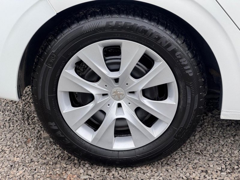 PEUGEOT 208 1.6 BlueHDi Access (a/c) Euro 6 5dr 2015