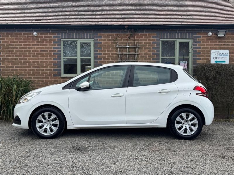 PEUGEOT 208 1.6 BlueHDi Access (a/c) Euro 6 5dr 2015