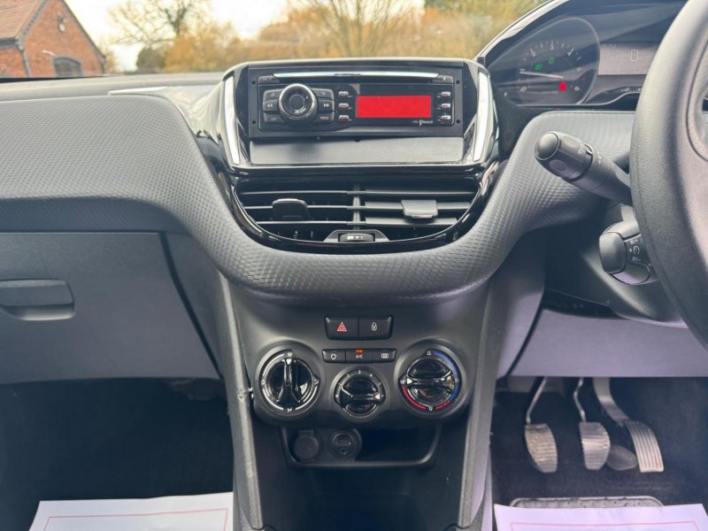 PEUGEOT 208 1.6 BlueHDi Access (a/c) Euro 6 5dr 2015
