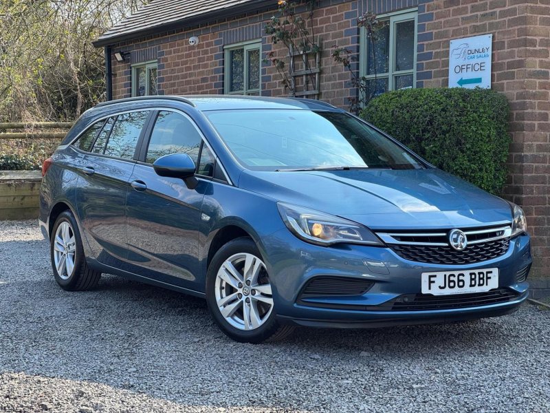 VAUXHALL ASTRA 1.6 CDTi BlueInjection Design Sports Tourer Euro 6 (s/s) 5dr 2016