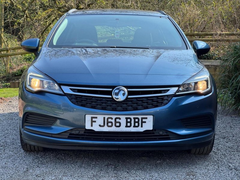 VAUXHALL ASTRA 1.6 CDTi BlueInjection Design Sports Tourer Euro 6 (s/s) 5dr 2016
