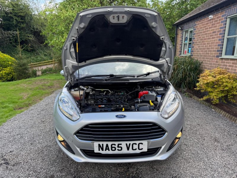 FORD FIESTA 1.25 Zetec Euro 6 5dr 2015