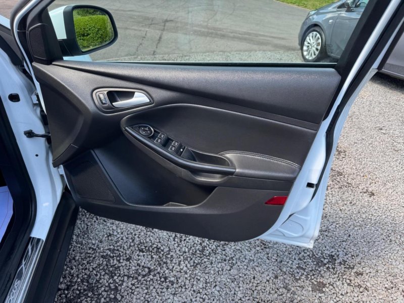FORD FOCUS 1.5 TDCi Titanium X Euro 6 (s/s) 5dr 2016