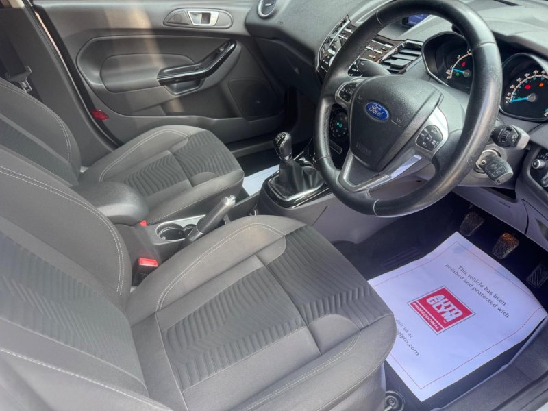 FORD FIESTA 1.0T EcoBoost Titanium Euro 5 (s/s) 5dr 2014