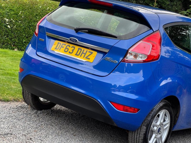 FORD FIESTA 1.0T EcoBoost Zetec Euro 5 (s/s) 3dr 2014
