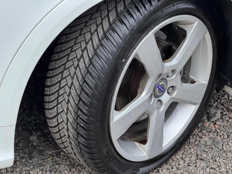 VOLVO C30 2.0 R-Design Lux Sports Coupe Euro 5 3dr 2012