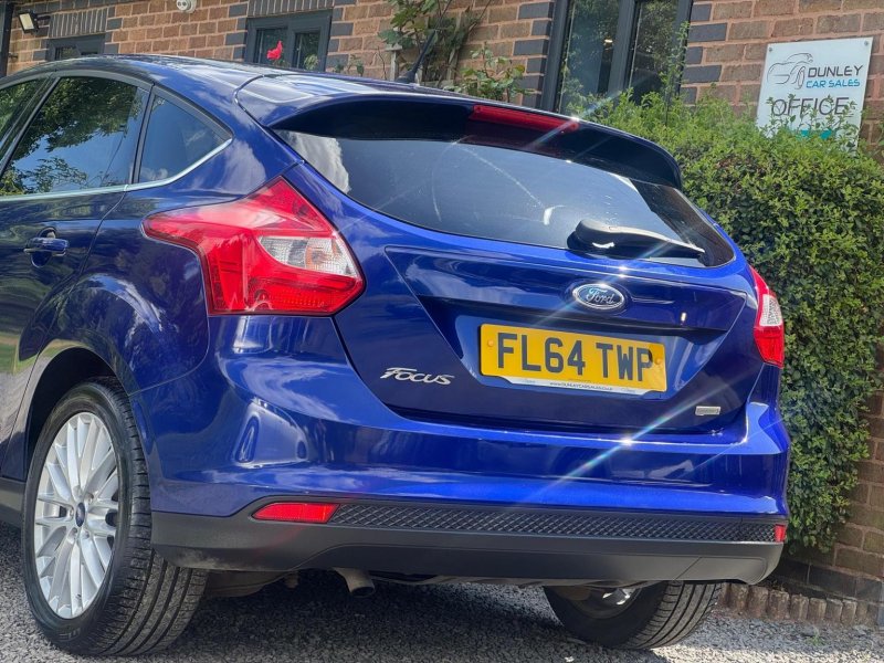FORD FOCUS 1.0T EcoBoost Zetec Navigator Euro 5 (s/s) 5dr 2014