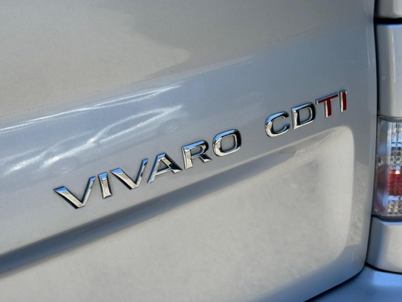 VAUXHALL VIVARO 2.0 CDTi Sportive FWD L1 4dr 2013