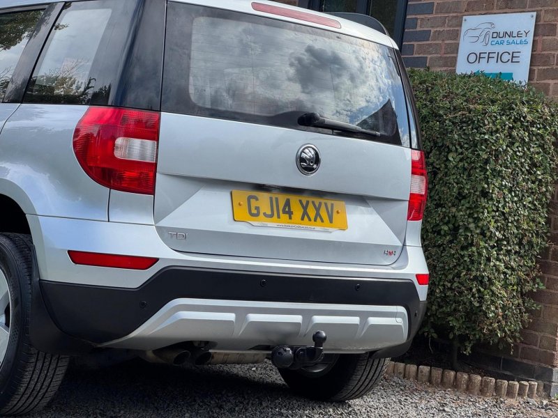 SKODA YETI 2.0 TDI S Outdoor 4WD Euro 5 5dr 2014
