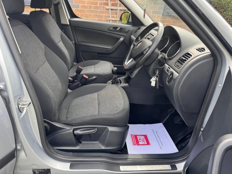 SKODA YETI 2.0 TDI S Outdoor 4WD Euro 5 5dr 2014