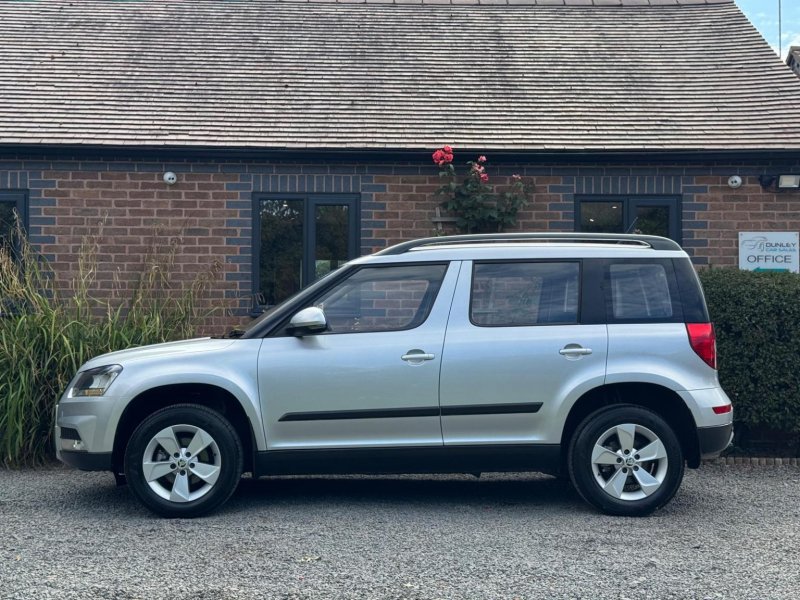 SKODA YETI 2.0 TDI S Outdoor 4WD Euro 5 5dr 2014