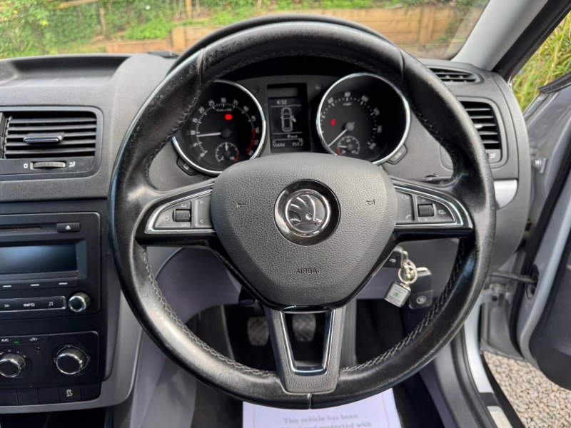 SKODA YETI 2.0 TDI S Outdoor 4WD Euro 5 5dr 2014