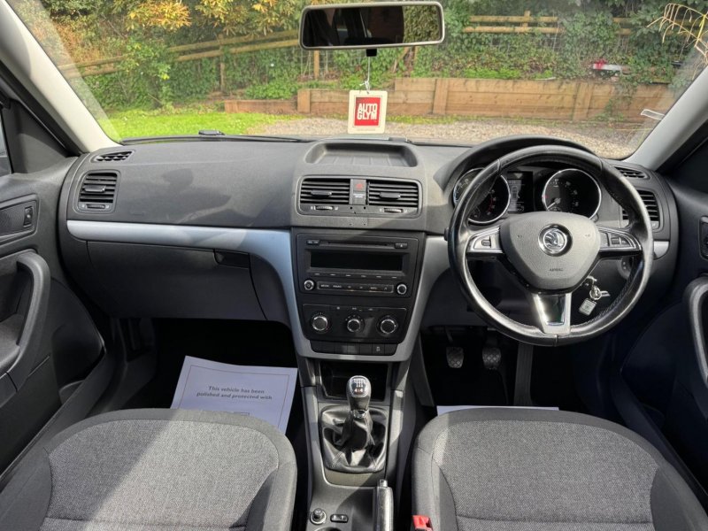 SKODA YETI 2.0 TDI S Outdoor 4WD Euro 5 5dr 2014