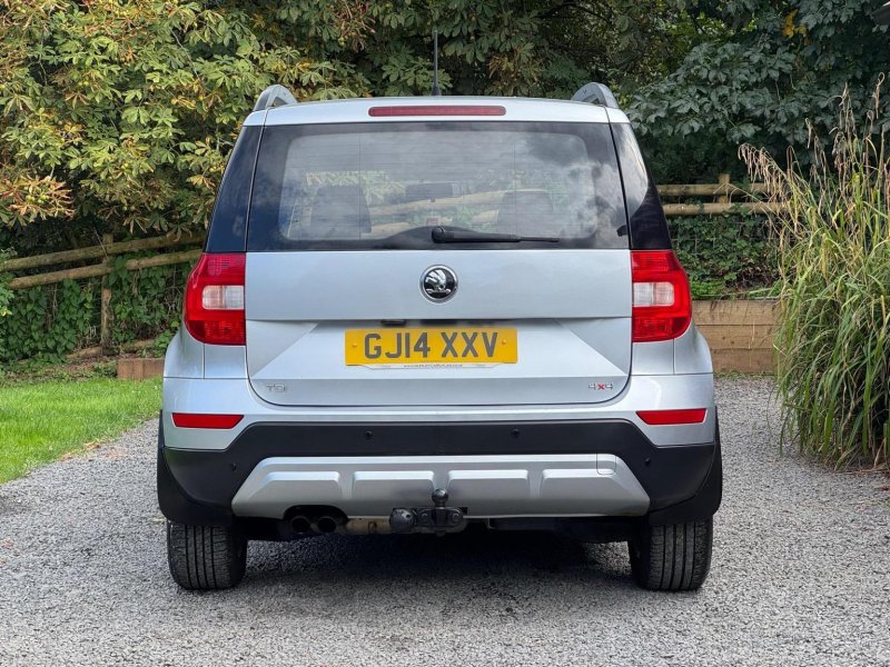 SKODA YETI 2.0 TDI S Outdoor 4WD Euro 5 5dr 2014
