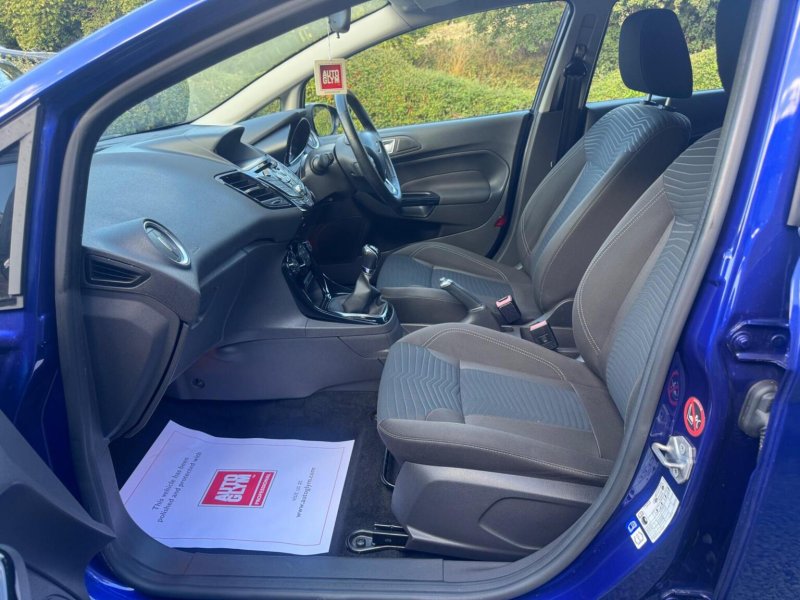 FORD FIESTA 1.0T EcoBoost Zetec Euro 5 (s/s) 5dr 2015