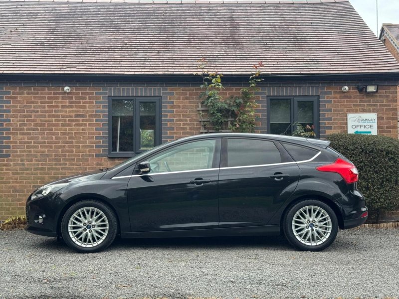 FORD FOCUS 1.0T EcoBoost Zetec Euro 5 (s/s) 5dr 2012