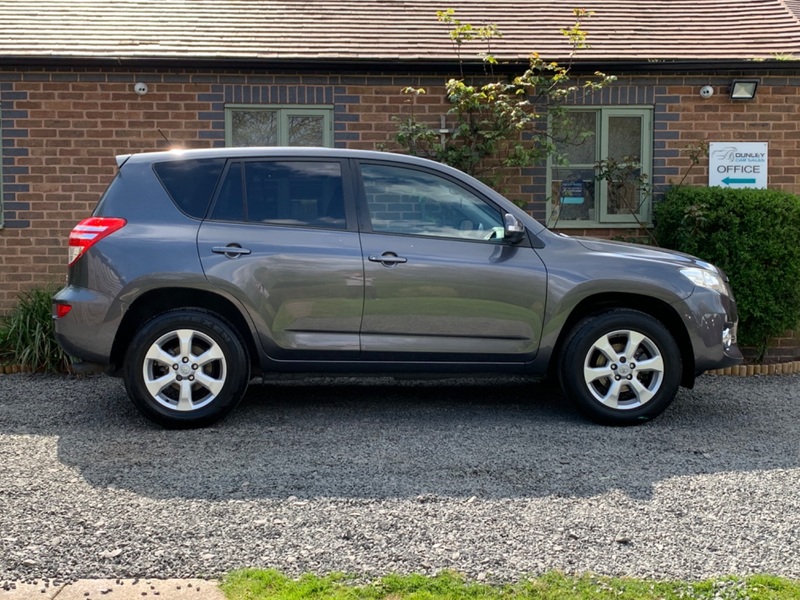 TOYOTA RAV4 D-4D XT-R AWD 2011