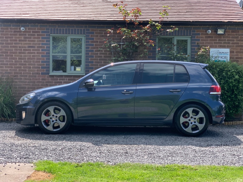 VOLKSWAGEN GOLF GTI 2010