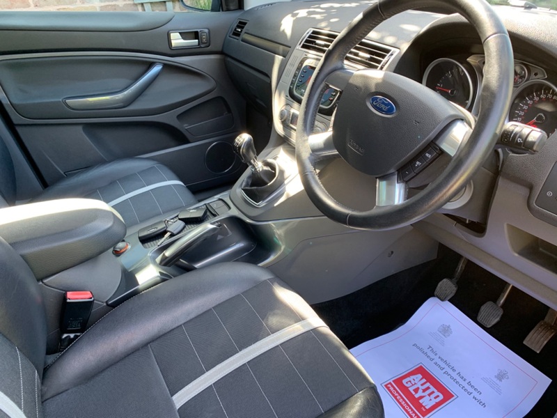 FORD KUGA TITANIUM TDCI 2009