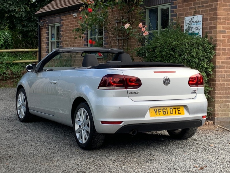 VOLKSWAGEN GOLF S TDI BLUEMOTION TECHNOLOGY 2011