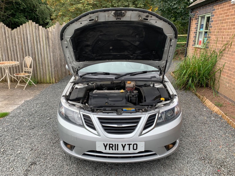 SAAB 9-3 LINEAR SE 2011