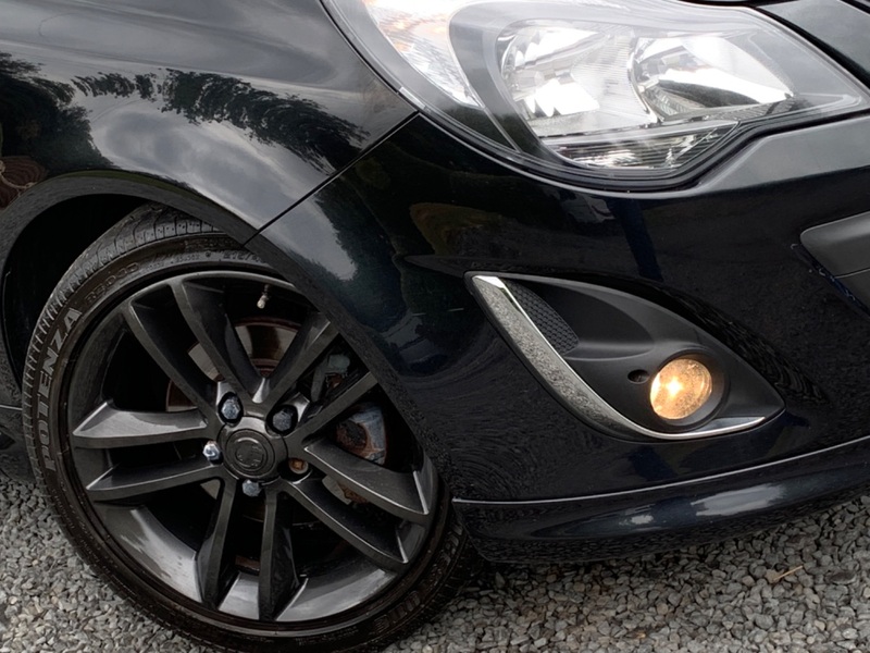 VAUXHALL CORSA BLACK EDITION 2012