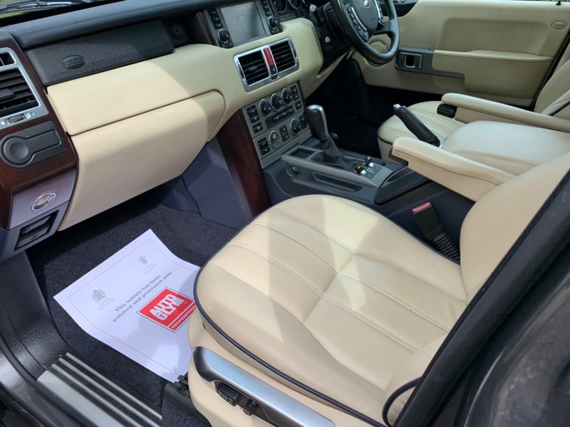LAND ROVER RANGE ROVER TD6 VOGUE 2004