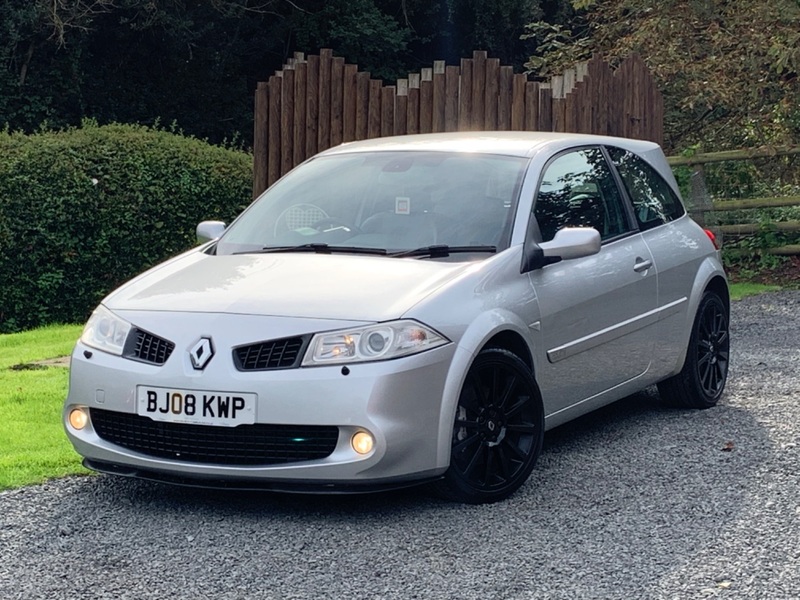 RENAULT MEGANE RENAULTSPORT 225 2008