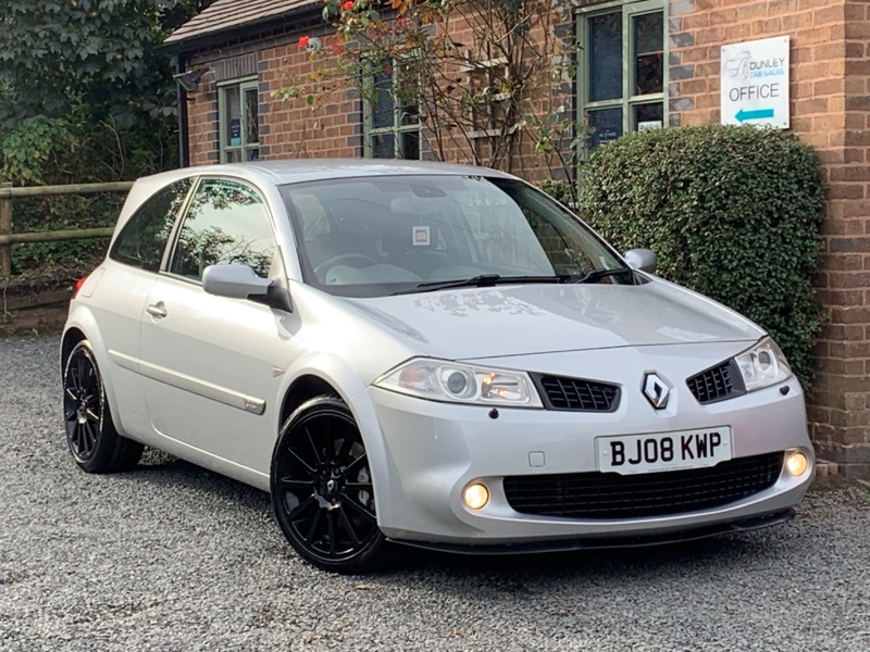 RENAULT MEGANE RENAULTSPORT 225 2008