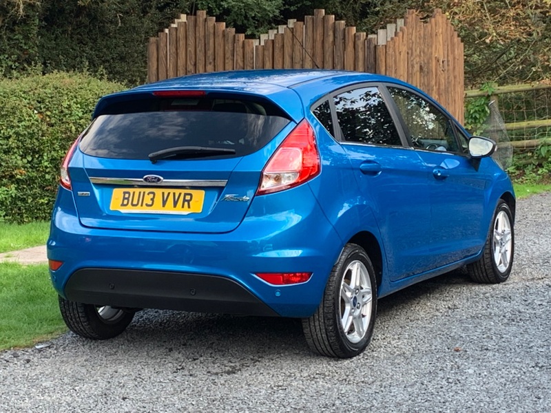 FORD FIESTA ZETEC 2013