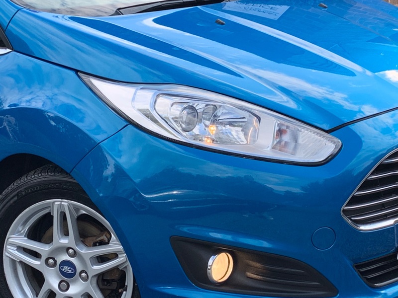 FORD FIESTA ZETEC 2013