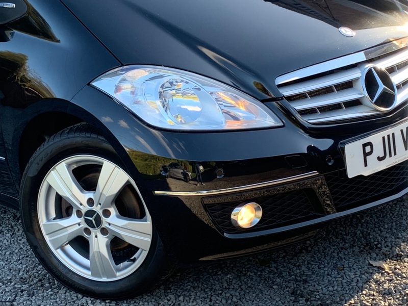 MERCEDES-BENZ A CLASS A160 BLUEEFFICIENCY AVANTGARDE SE 2011