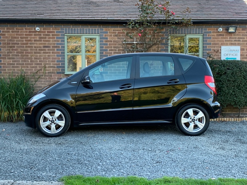 MERCEDES-BENZ A CLASS A160 BLUEEFFICIENCY AVANTGARDE SE 2011