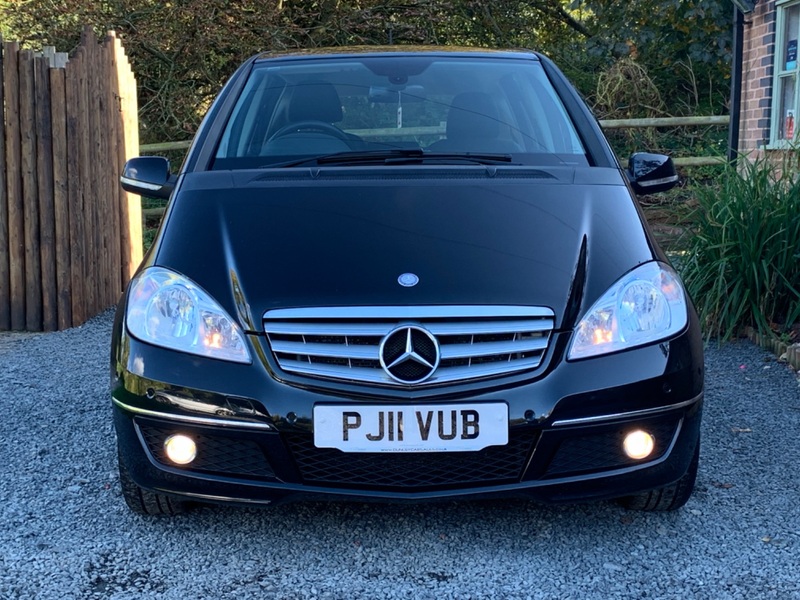MERCEDES-BENZ A CLASS A160 BLUEEFFICIENCY AVANTGARDE SE 2011